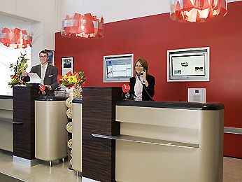 Novotel Amiens Est ลอมกู ภายนอก รูปภาพ